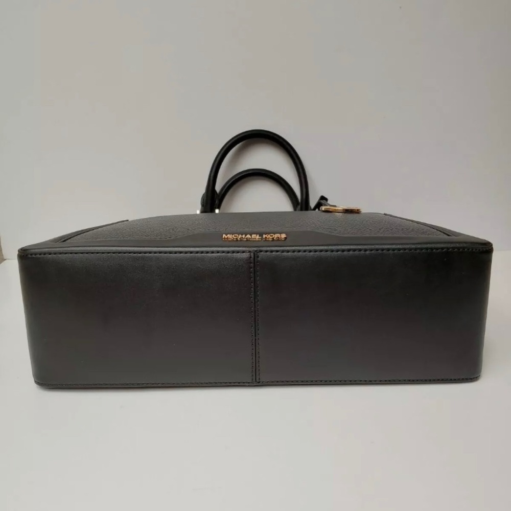 ❌Sold❌NEW Michael Kors Jessie Large Black Top Zip Tote Bag Handbag MSRP - Picture 3 of 8